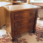 131 7040 CHEST OF DRAWERS